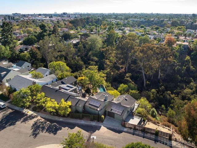 4760 Miracle Dr, San Diego, CA 92115