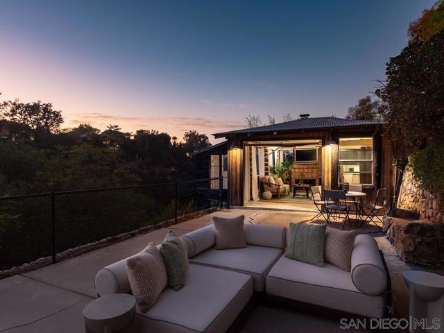 4760 Miracle Dr, San Diego, CA 92115