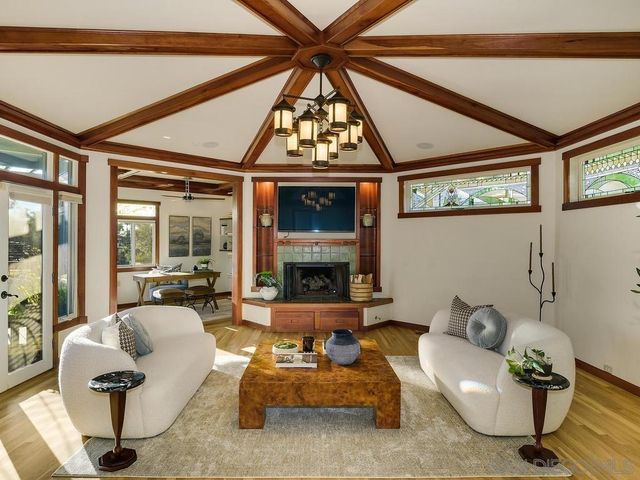 4760 Miracle Dr, San Diego, CA 92115