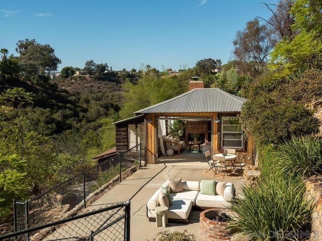 4760 Miracle Dr, San Diego, CA 92115