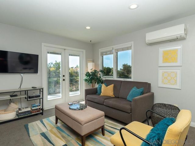 4760 Miracle Dr, San Diego, CA 92115