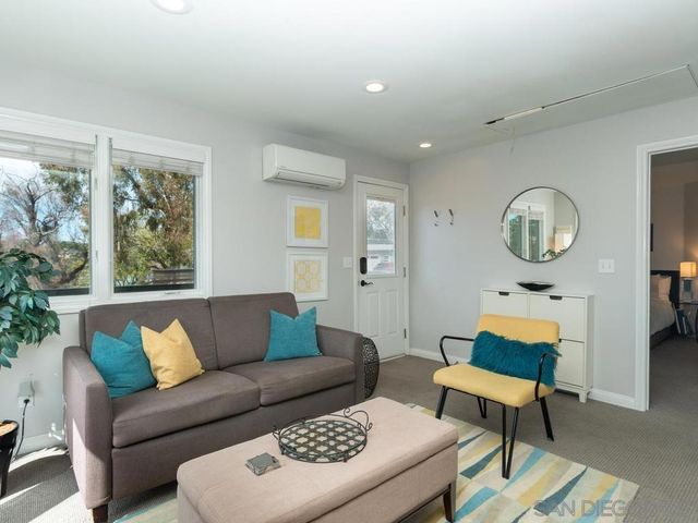 4760 Miracle Dr, San Diego, CA 92115