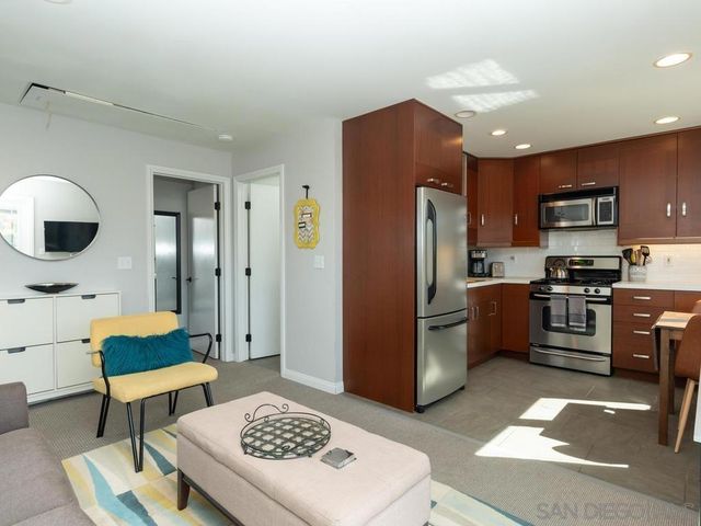 4760 Miracle Dr, San Diego, CA 92115
