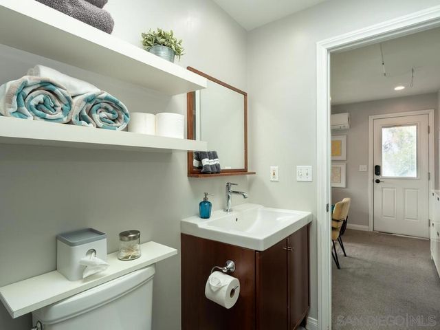 4760 Miracle Dr, San Diego, CA 92115