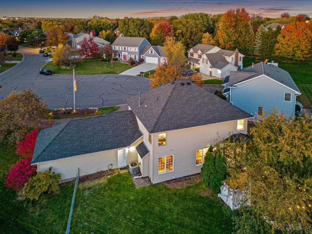 1883 Lochaven Drive, Woodbury, MN 55125