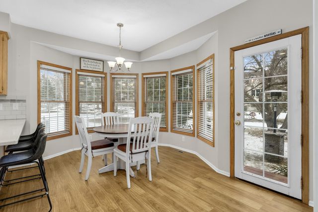 1883 Lochaven Drive, Woodbury, MN 55125