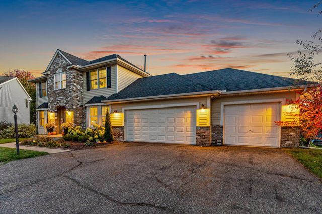 1883 Lochaven Drive, Woodbury, MN 55125