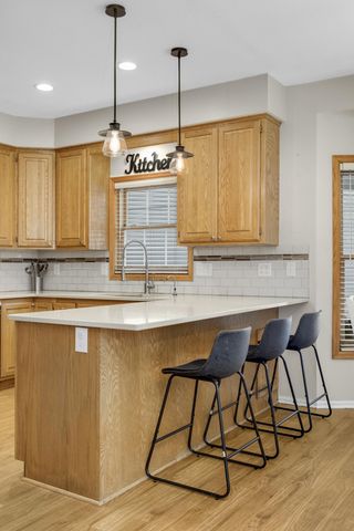 1883 Lochaven Drive, Woodbury, MN 55125