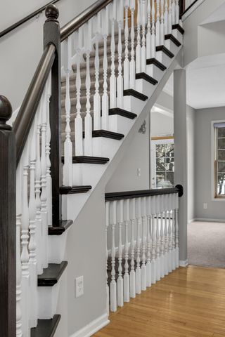 1883 Lochaven Drive, Woodbury, MN 55125