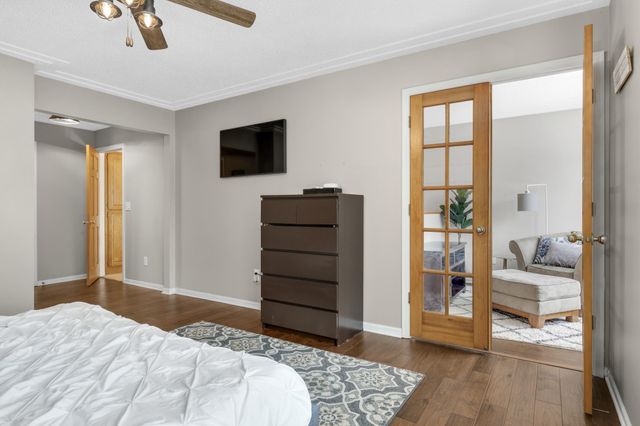 1883 Lochaven Drive, Woodbury, MN 55125