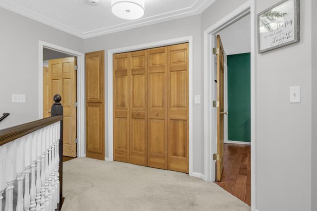 1883 Lochaven Drive, Woodbury, MN 55125