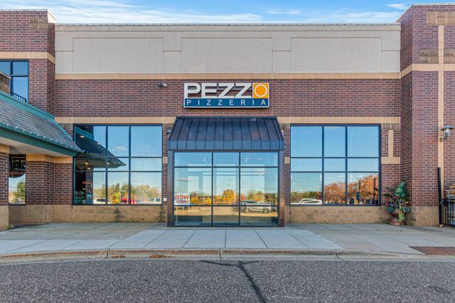 1883 Lochaven Drive, Woodbury, MN 55125