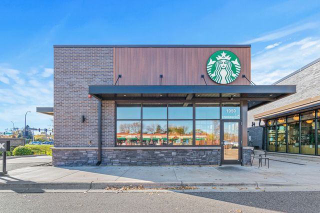 1883 Lochaven Drive, Woodbury, MN 55125