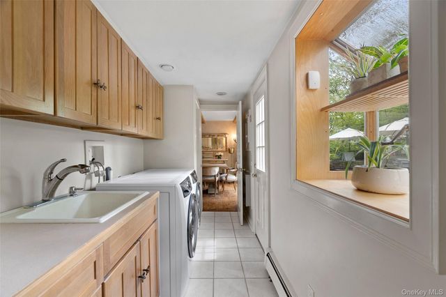 68 Flower Hill Road, Huntington, NY 11743