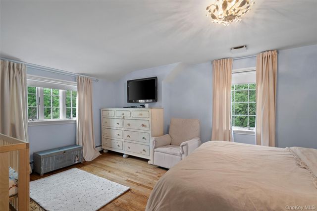 68 Flower Hill Road, Huntington, NY 11743