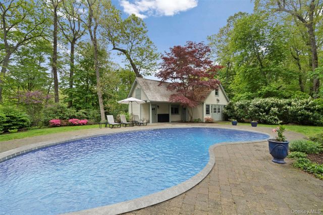 68 Flower Hill Road, Huntington, NY 11743