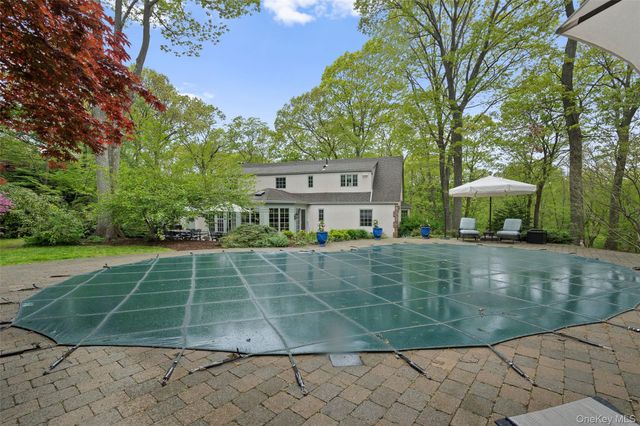 68 Flower Hill Road, Huntington, NY 11743