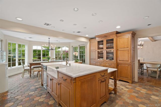 68 Flower Hill Road, Huntington, NY 11743