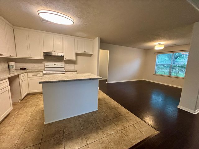 16322 Long Valley Court, Conroe, TX 77302