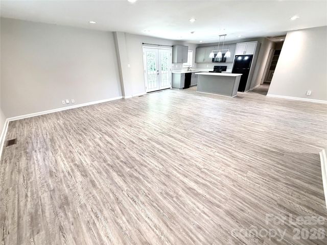 4117 David Cox Road, Charlotte, NC 28269