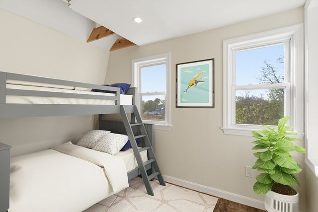 137 Winthrop St, Quincy, MA 02169