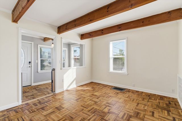 137 Winthrop St, Quincy, MA 02169