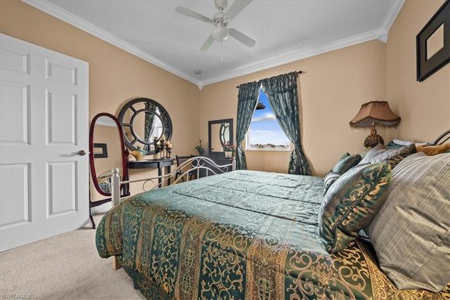 1762 Sarazen PL, Naples, FL 34120