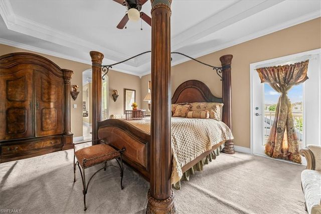 1762 Sarazen PL, Naples, FL 34120
