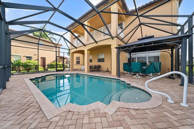 1762 Sarazen PL, Naples, FL 34120