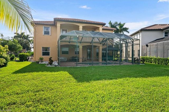 1762 Sarazen PL, Naples, FL 34120