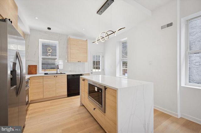 1440 S PAXON ST, Philadelphia, PA 19143