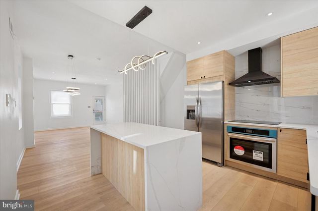 1440 S PAXON ST, Philadelphia, PA 19143