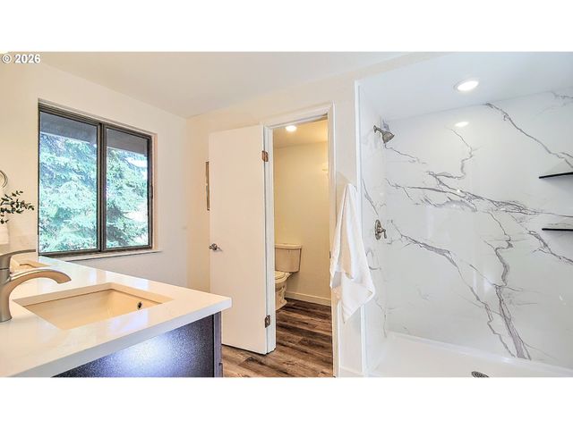 7326 Se 252ND Ave, Gresham, OR 97080