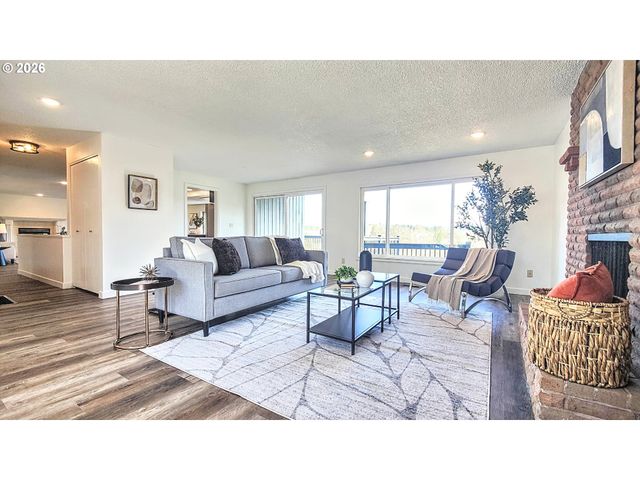 7326 Se 252ND Ave, Gresham, OR 97080