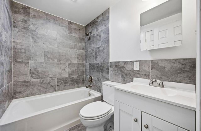 1830 Winding Hollow Drive, Columbus, OH 43223