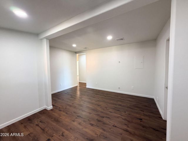 3016 N 47TH Street, Phoenix, AZ 85018