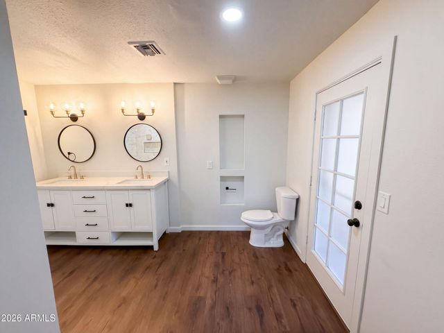 3016 N 47TH Street, Phoenix, AZ 85018