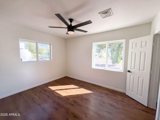3016 N 47TH Street, Phoenix, AZ 85018