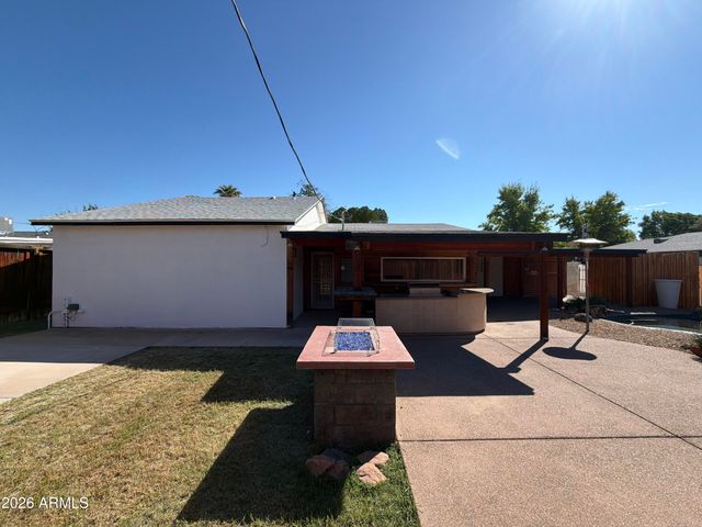 3016 N 47TH Street, Phoenix, AZ 85018