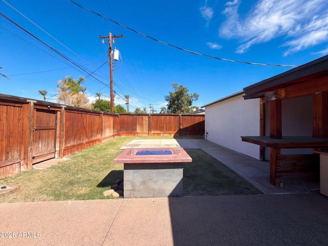 3016 N 47TH Street, Phoenix, AZ 85018
