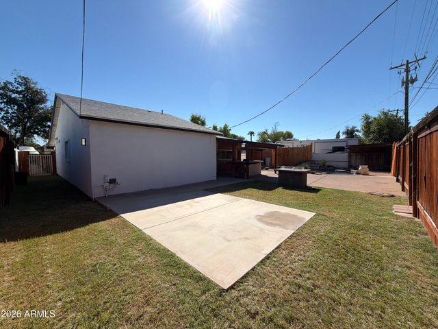3016 N 47TH Street, Phoenix, AZ 85018