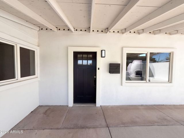 3016 N 47TH Street, Phoenix, AZ 85018