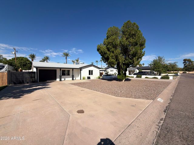 3016 N 47TH Street, Phoenix, AZ 85018
