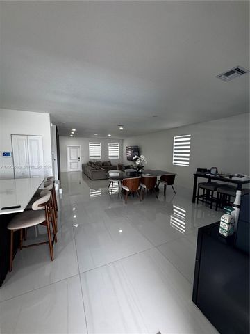 18618 SW 136th Court, Miami, FL 33177