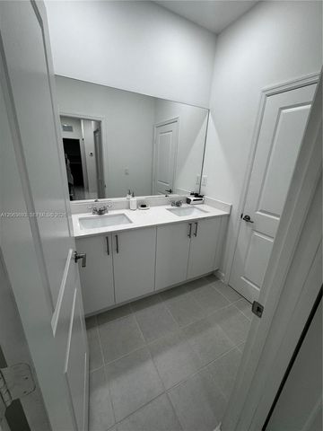 18618 SW 136th Court, Miami, FL 33177
