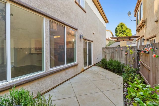 11832 Stoney Ridge Way, Rancho Cordova, CA 95742