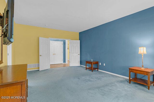 5 Banstead Way, Jackson, NJ 08527