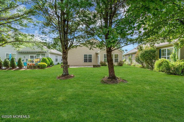 5 Banstead Way, Jackson, NJ 08527