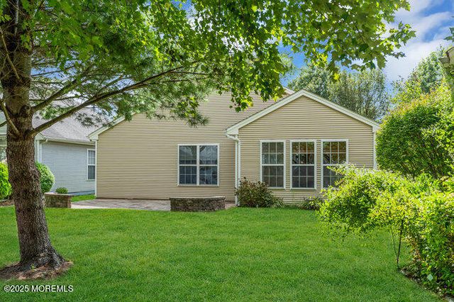5 Banstead Way, Jackson, NJ 08527