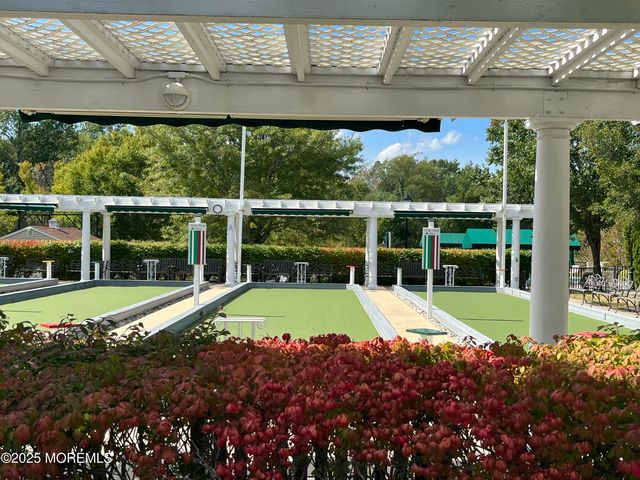 5 Banstead Way, Jackson, NJ 08527